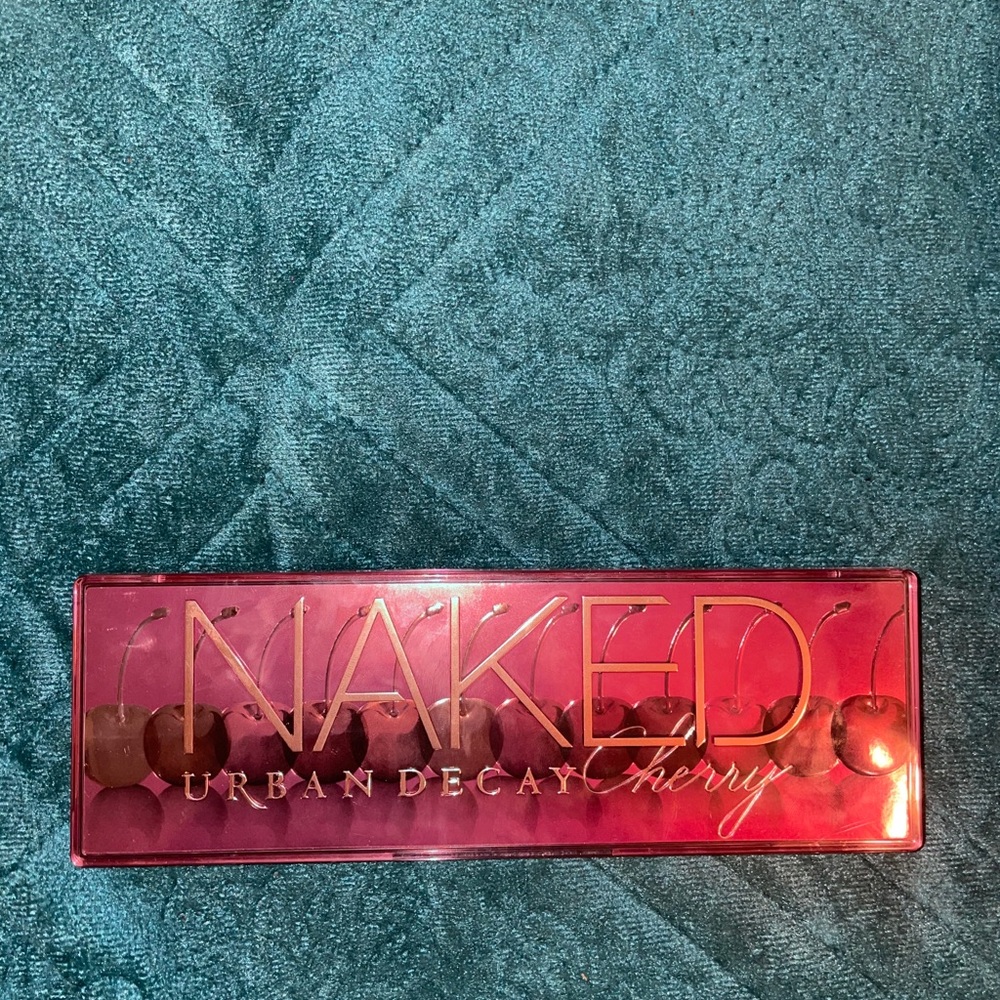 Urban decay cherry pallet NEW!